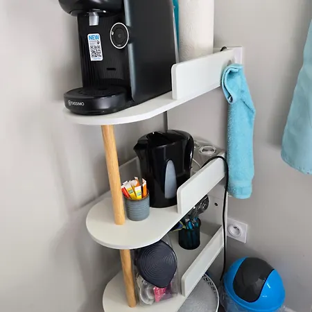 Avec Salle De Bain Et Cuisine Partagees *